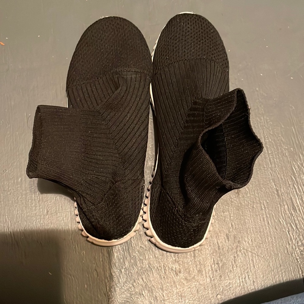 PRICE DROP!! Dirty laundry shoes. NEW.